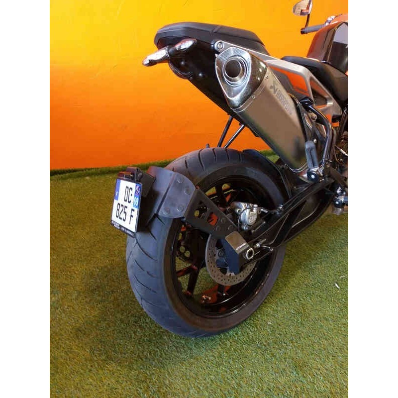 Support de plaque access design ''ras de roue'' noir ktm duke 790/890